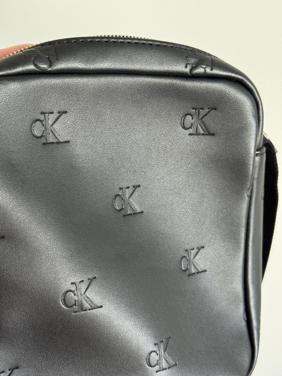 Calvin Klein Jeans Black Crossbody Bag - photo 2