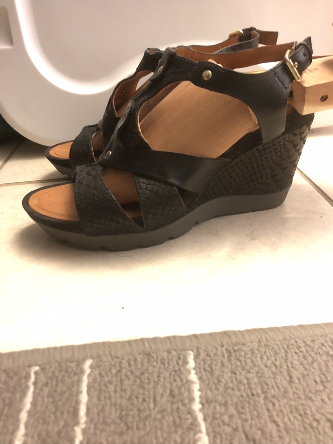 Geox Women's Black Leather Wedge Sandals - photo 2