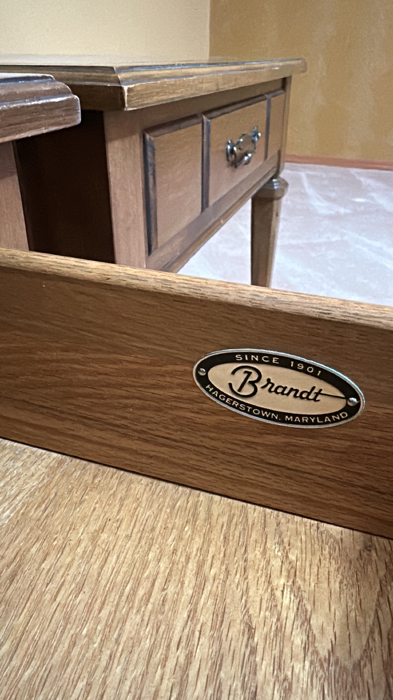 Pair of Brandt Vintage End Tables - photo 5