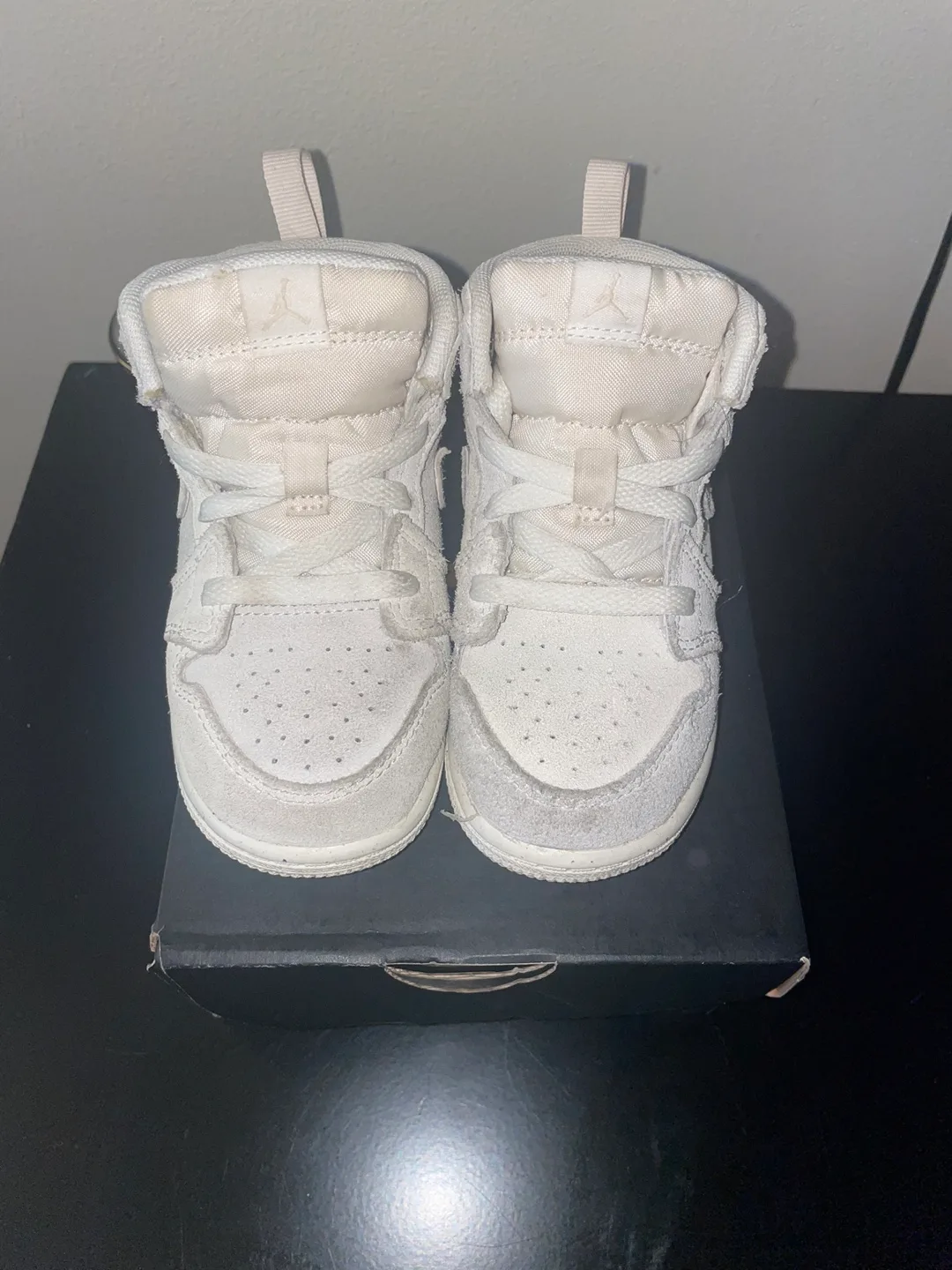 Jordan Mid SE sneakers image indicator(2)