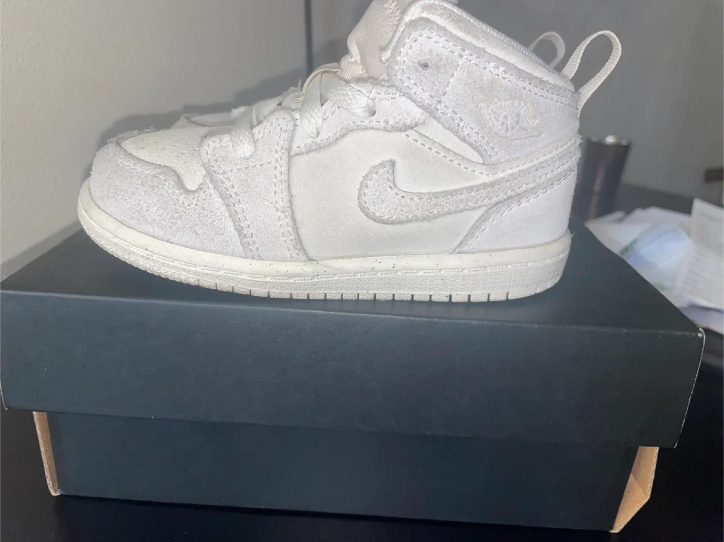 Jordan Mid SE sneakers image indicator(3)