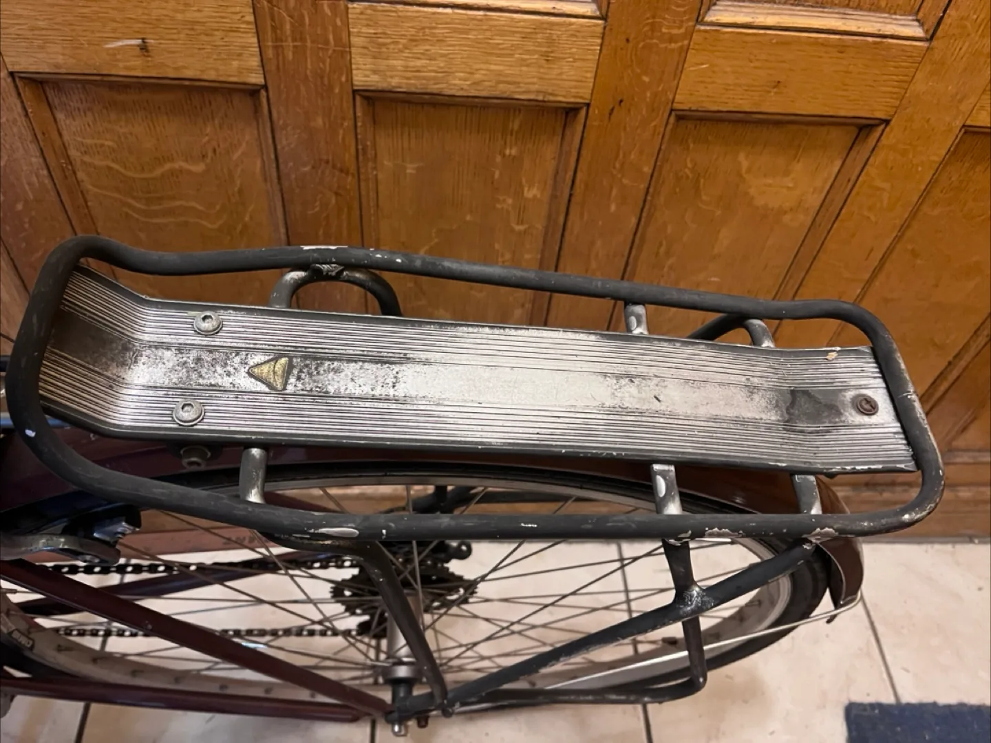 Giant Bicycle with Rack image indicator(5)