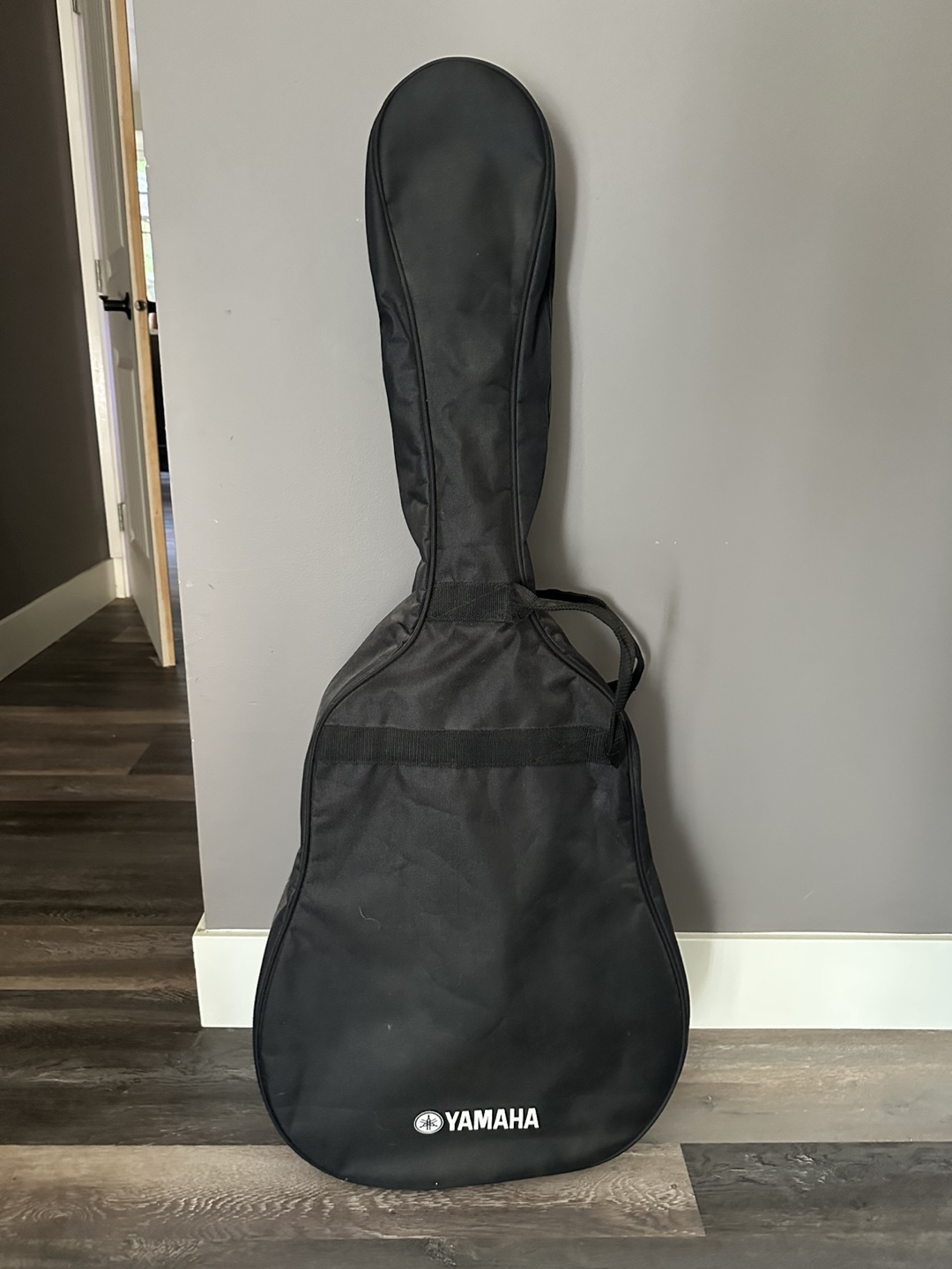 Yamaha F310P Acoustic Guitar with Gig Bag