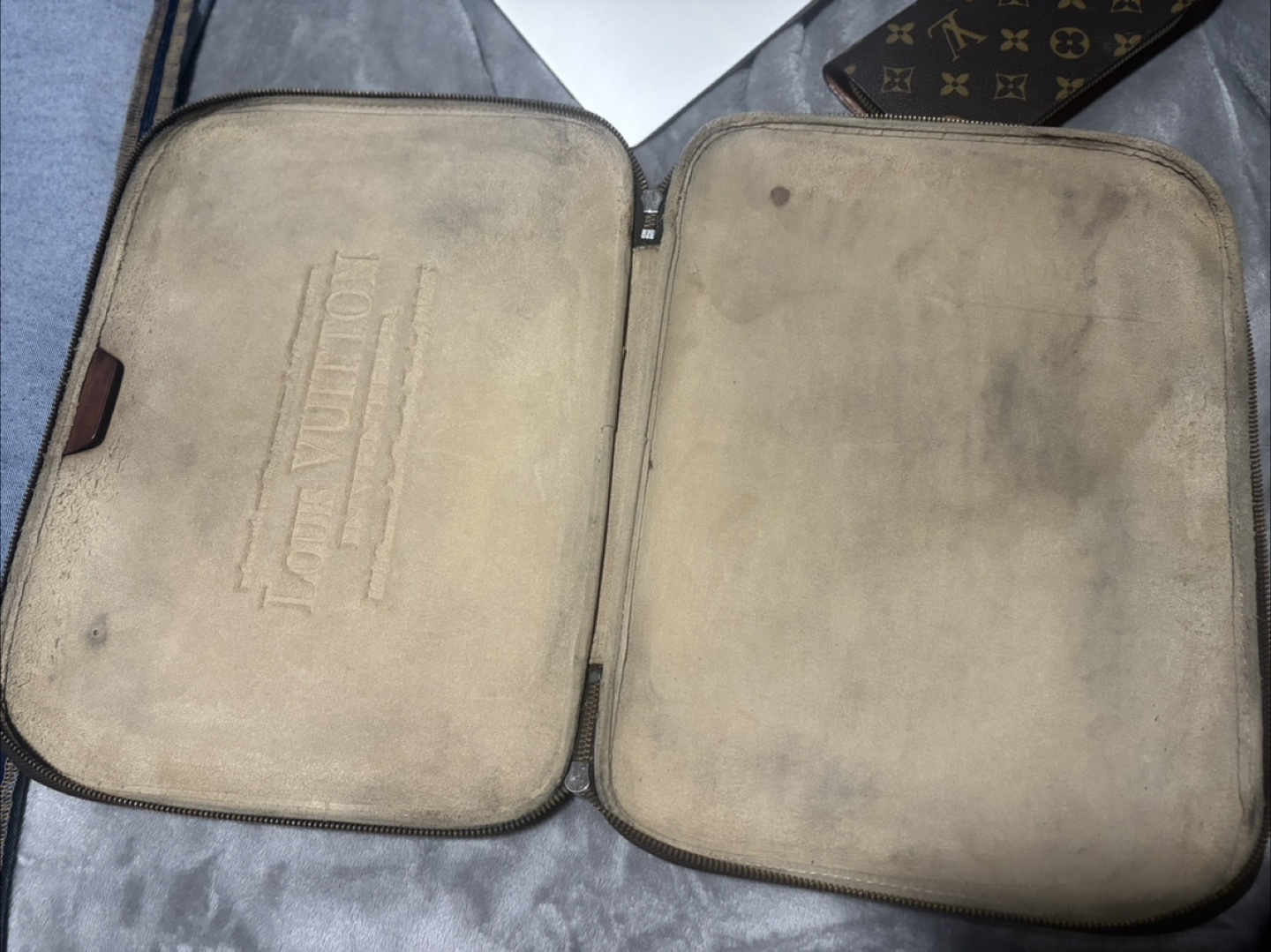 Authentic Vintage Louis Vuitton Laptop Bag - photo 3