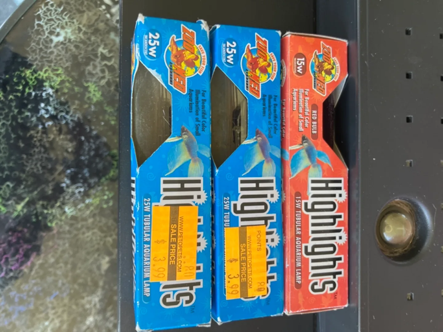 Marina 10 Gallon Aquarium Kit with Lights and lightbulbs image indicator(3)