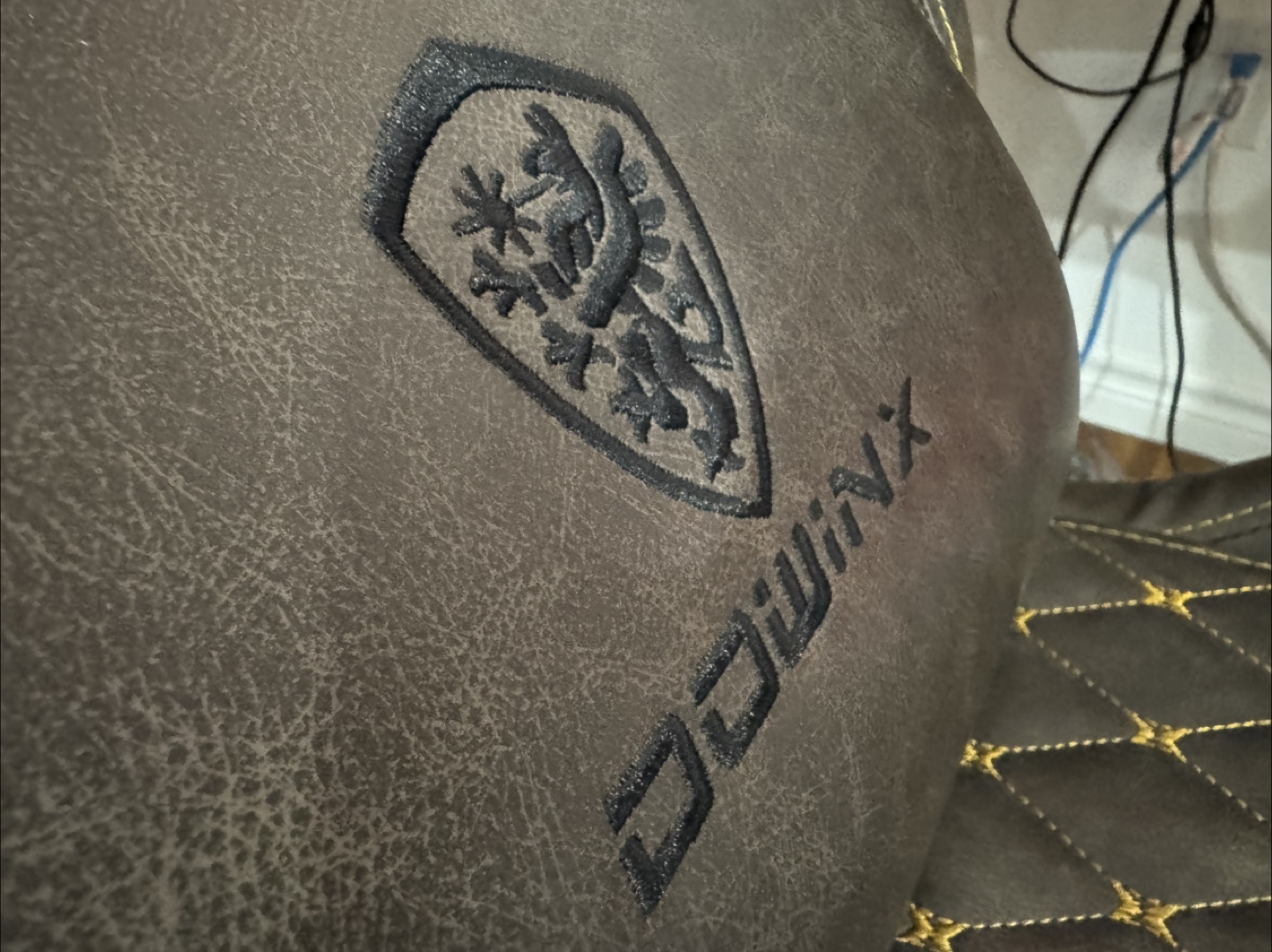 DOWINX Gaming Chair - Brown Leatherette - photo 4
