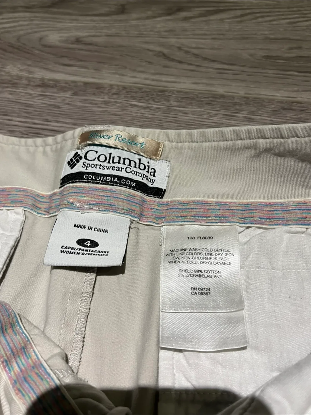 Columbia Women's Capri Pants, Size 4, Beige image indicator(3)