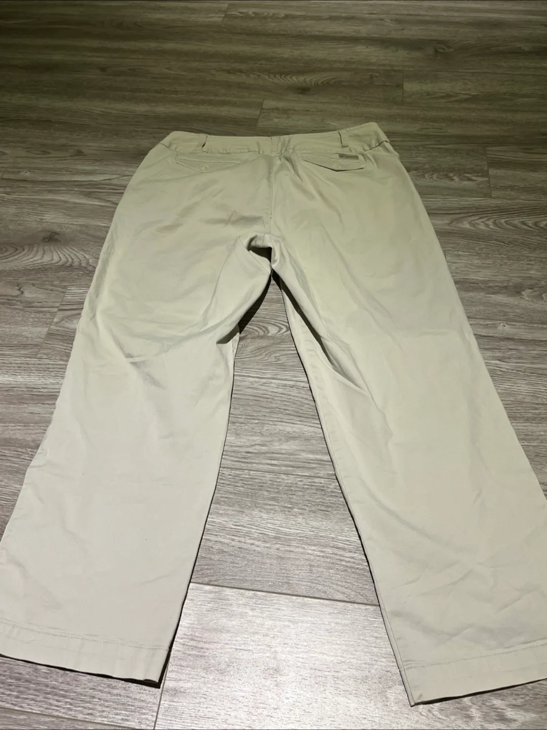 Columbia Women's Capri Pants, Size 4, Beige image indicator(2)