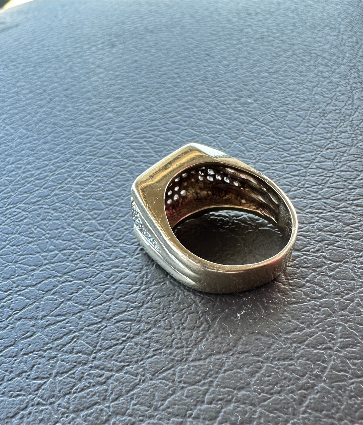 Men or Woman’s 14k pure gold Diamond Ring - photo 2