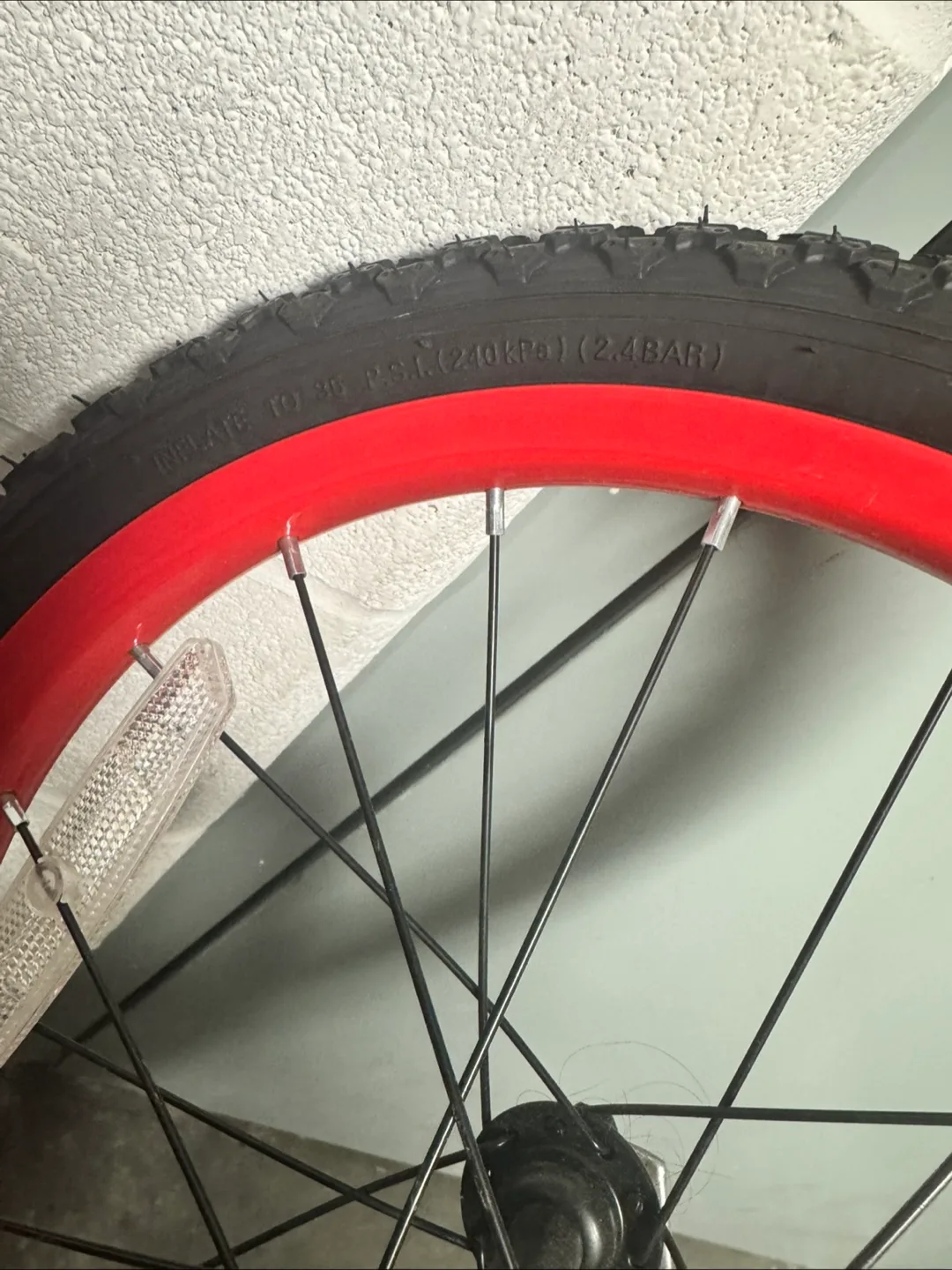 Marvel Avengers 16-inch Kids Bike image indicator(4)