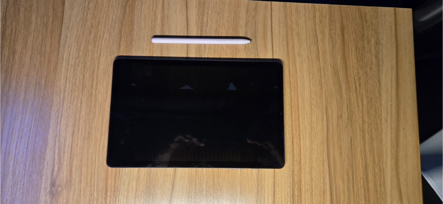 Samsung Galaxy Tab A7 with S Pen and the folding case - photo 3