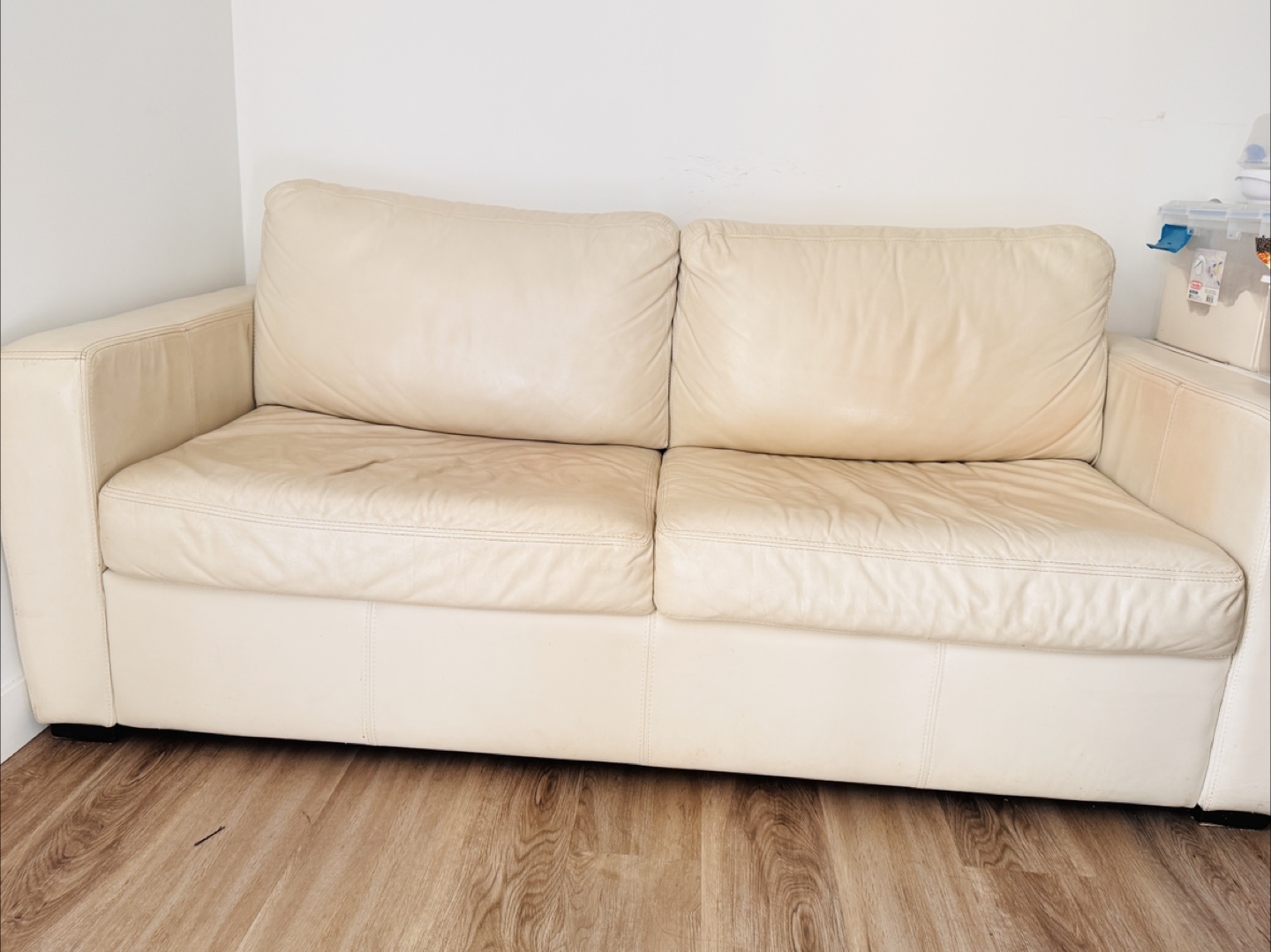 Off-White Leather Pull-Out Sofa Bed