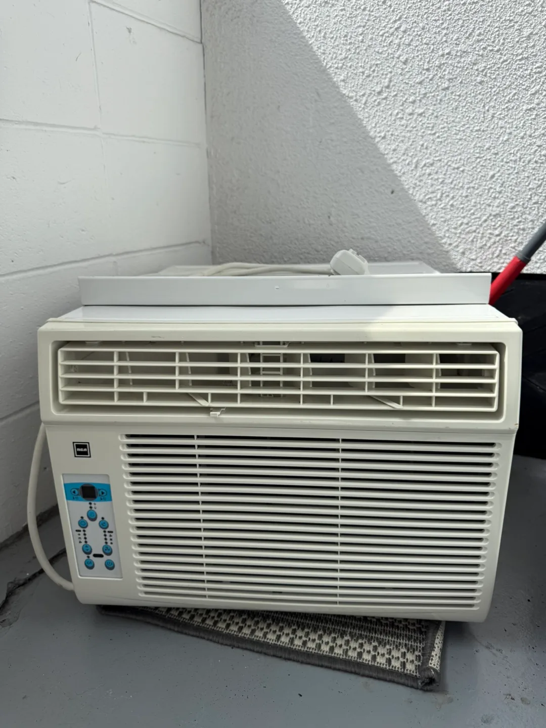 RCA 12000 BTU Window Air Conditioner thumbnail