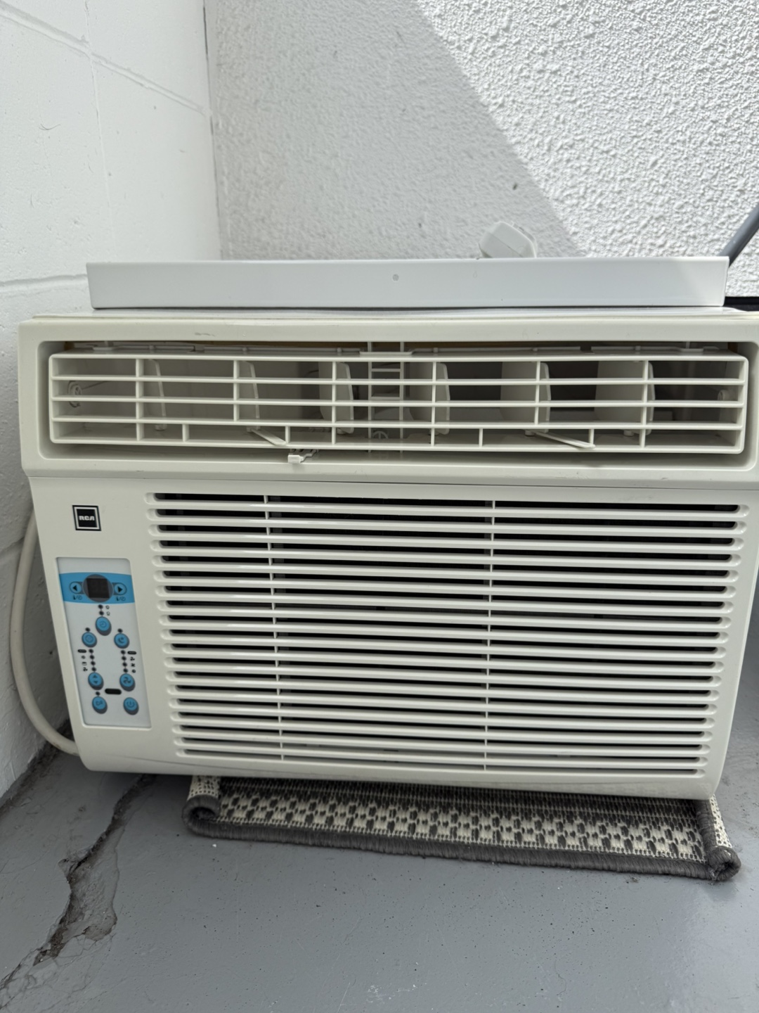 RCA 12000 BTU Window Air Conditioner - photo 5