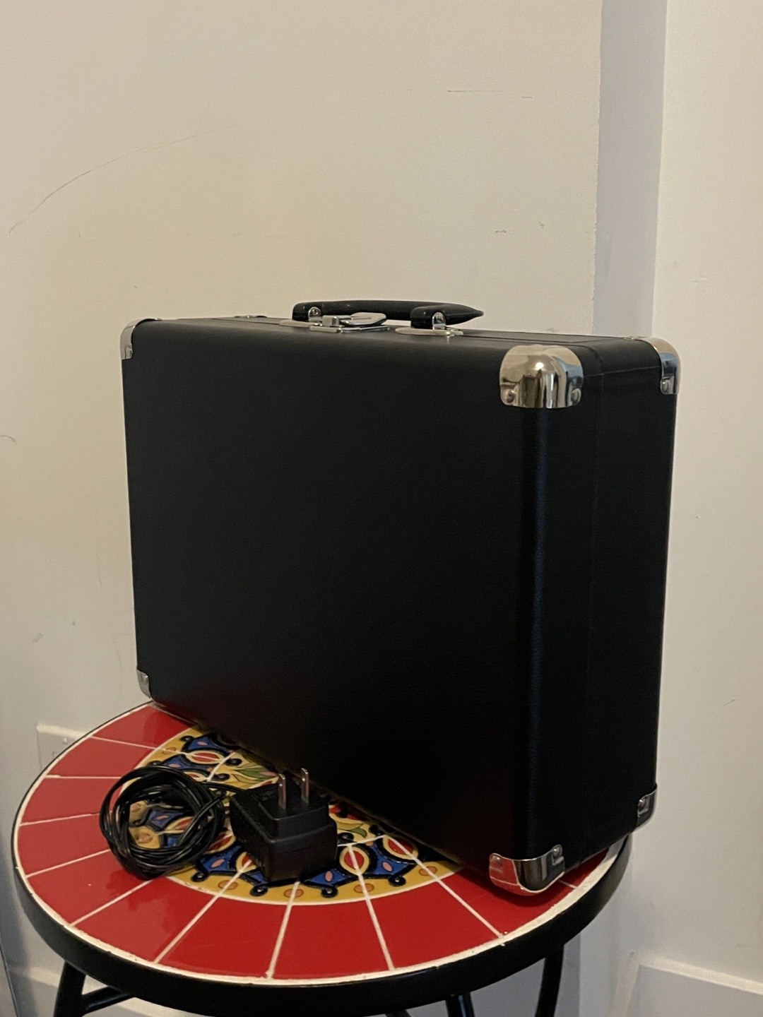 ByronStatics Portable Suitcase Record Player - photo 4