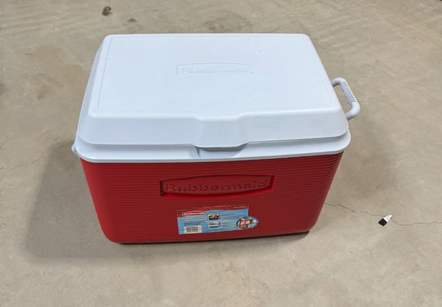 Rubbermaid Cooler