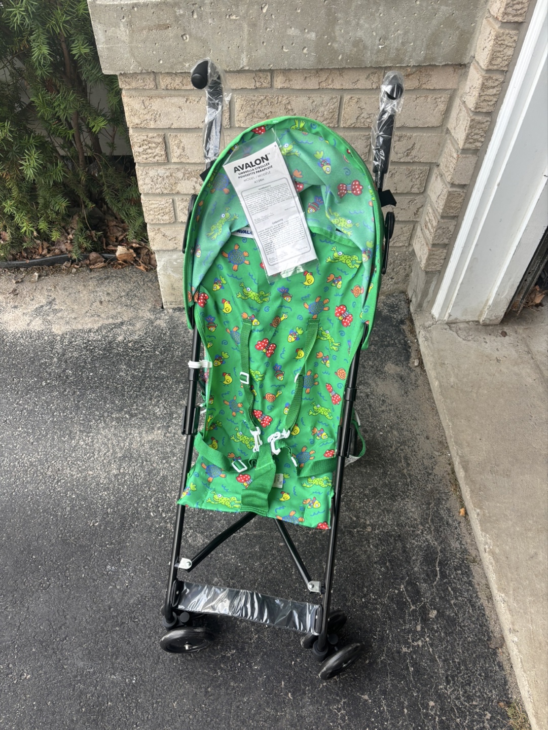 Avalon Lightweight Stroller - Green Turtle Design