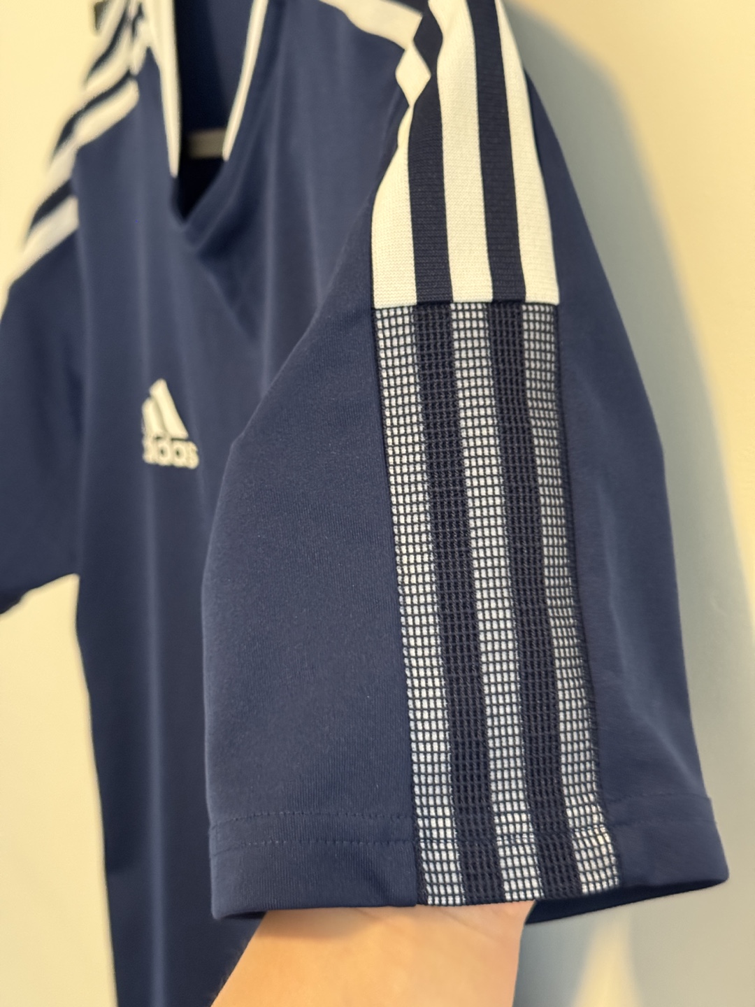 Adidas AEROREADY Men's Size Small  T-Shirt - photo 4