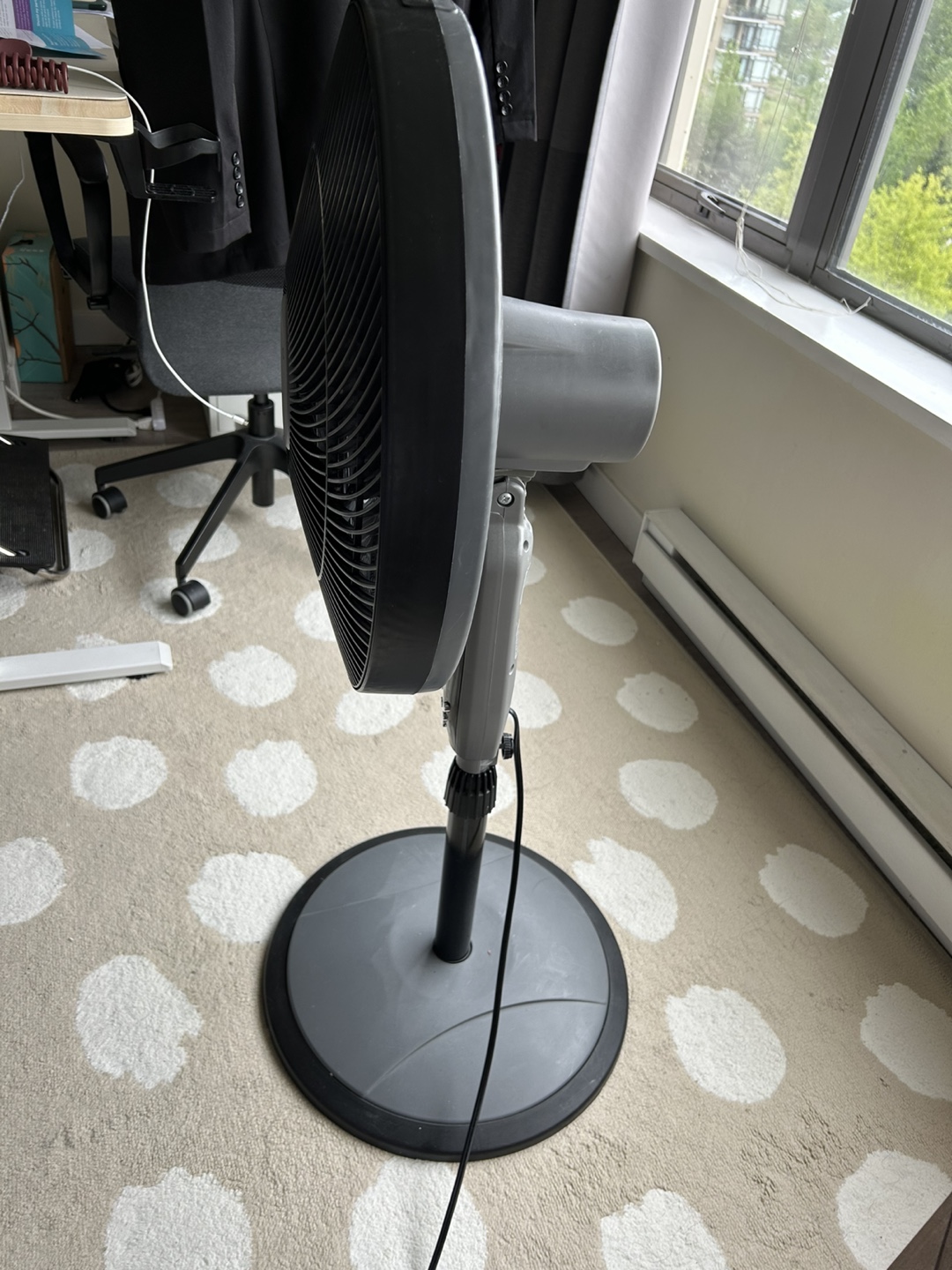 Comfortmate Oscillating Stand Fan with Remote - photo 2