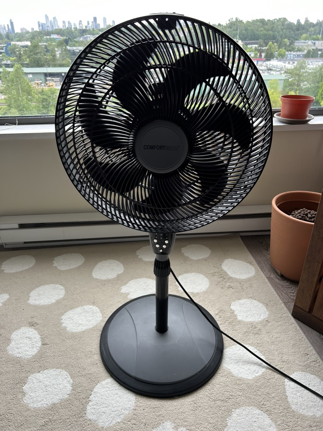 Comfortmate Oscillating Stand Fan with Remote