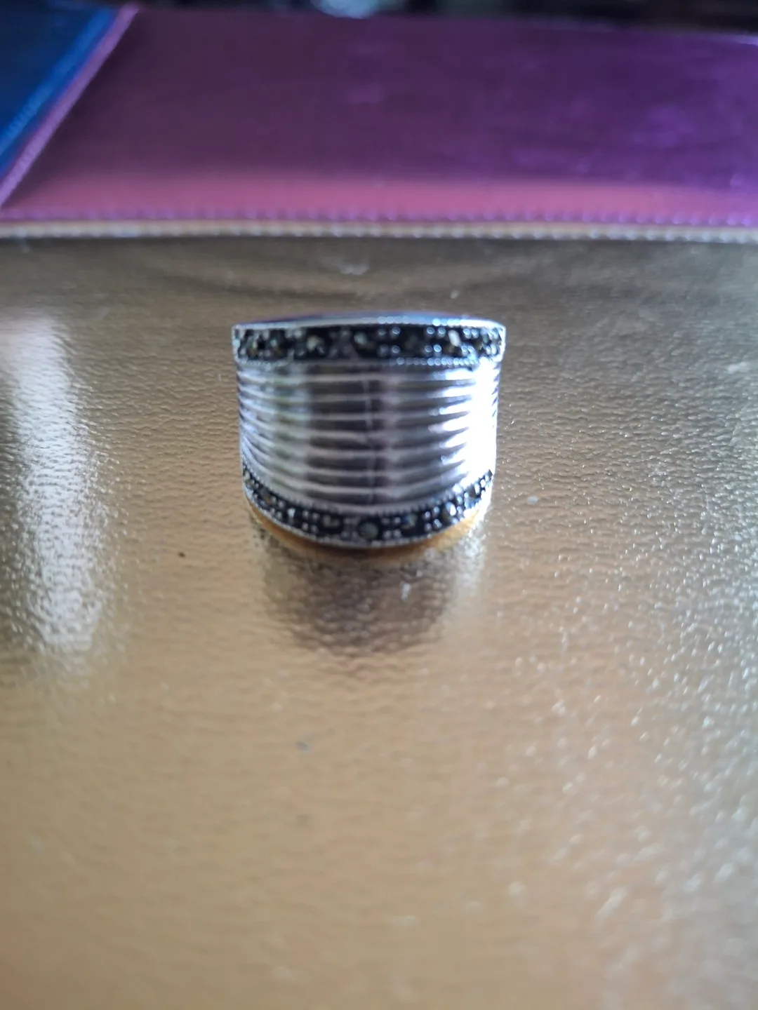 Silver marcasite statement ring (stamped 925) image indicator(2)