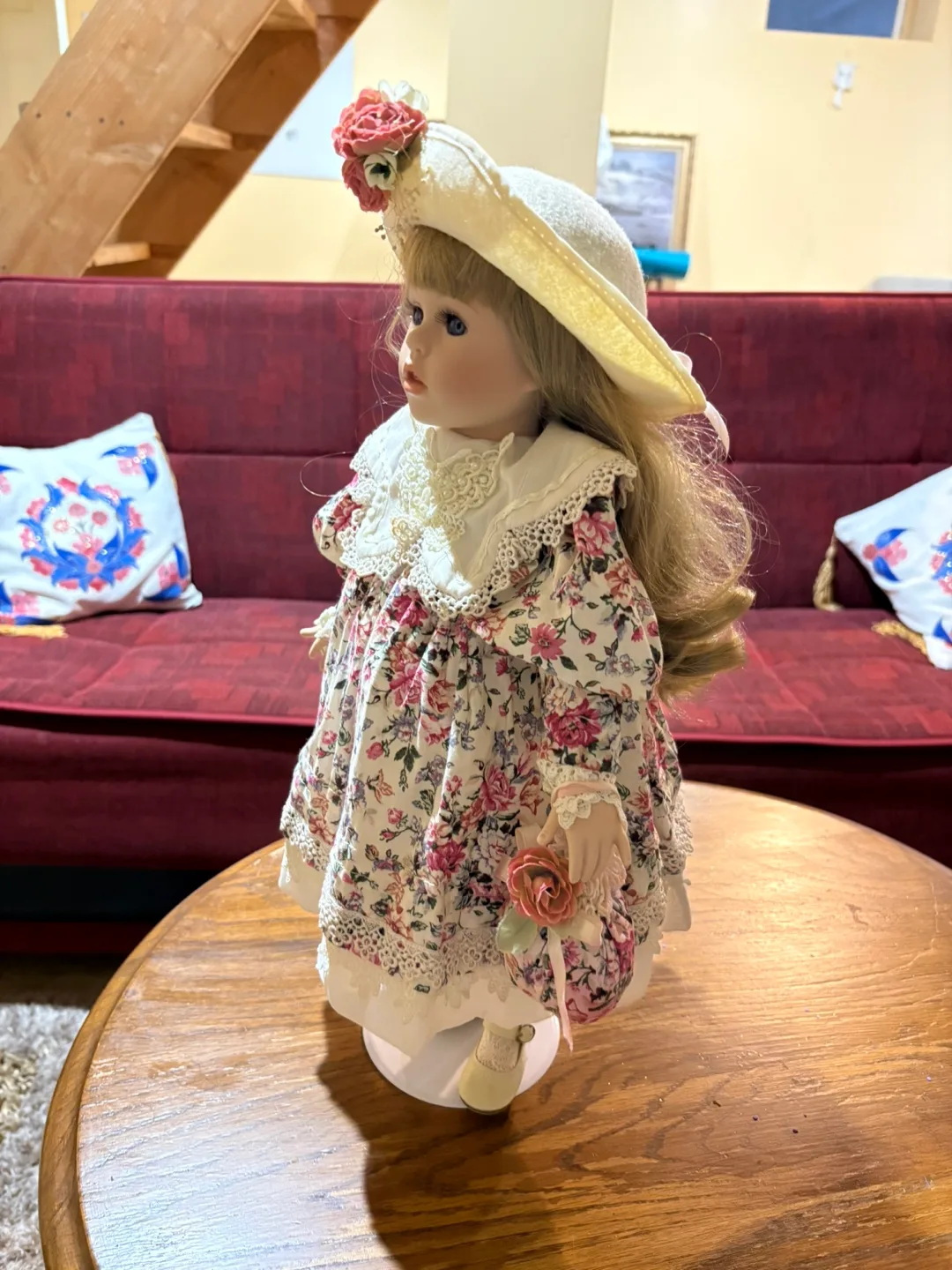 Alberon  porcelain Dolls  Emma London  free shipping image indicator(6)