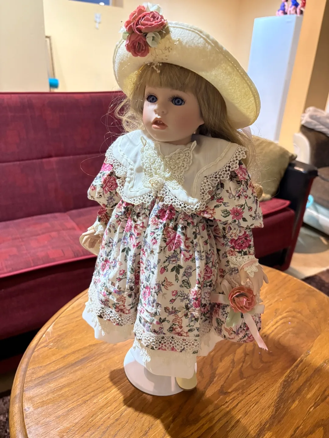 Alberon  porcelain Dolls  Emma London  free shipping image indicator(2)