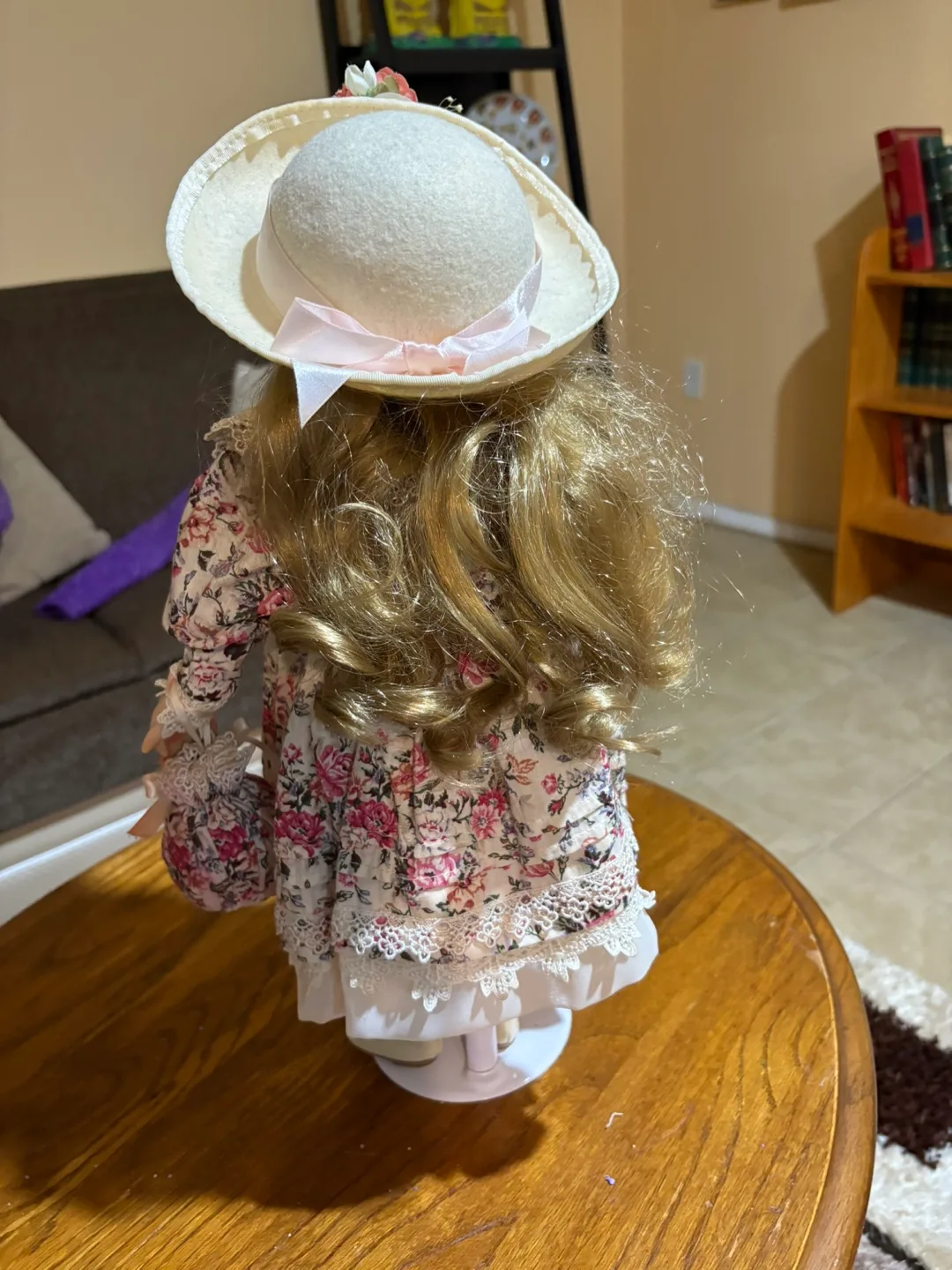 Alberon  porcelain Dolls  Emma London  free shipping image indicator(3)