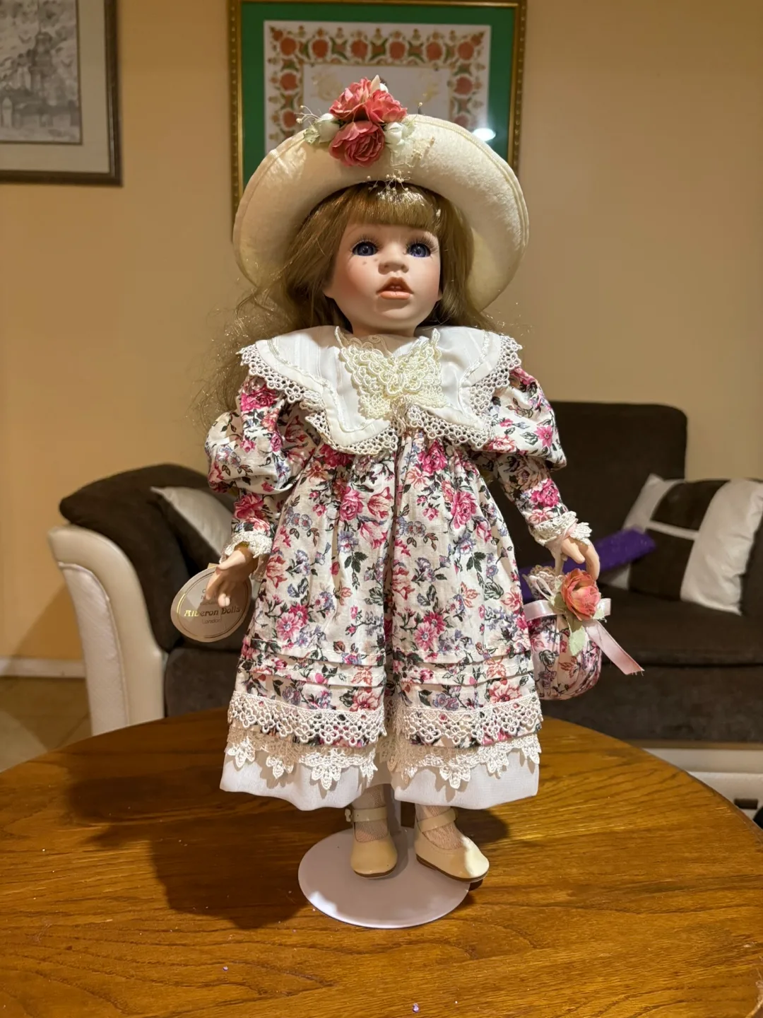 Alberon  porcelain Dolls  Emma London  free shipping image indicator(8)