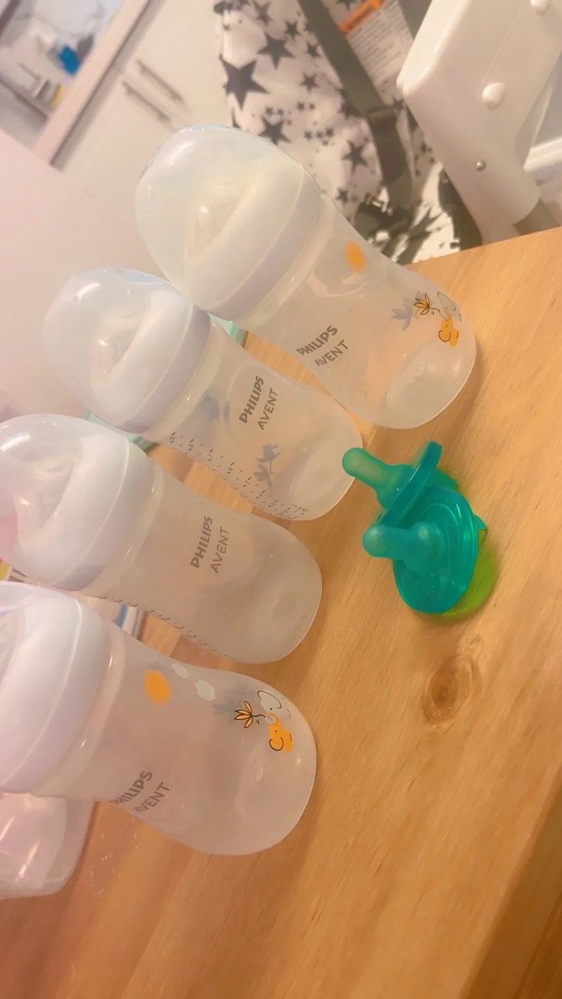 Philips Avent Baby Bottles with Pacifier thumbnail