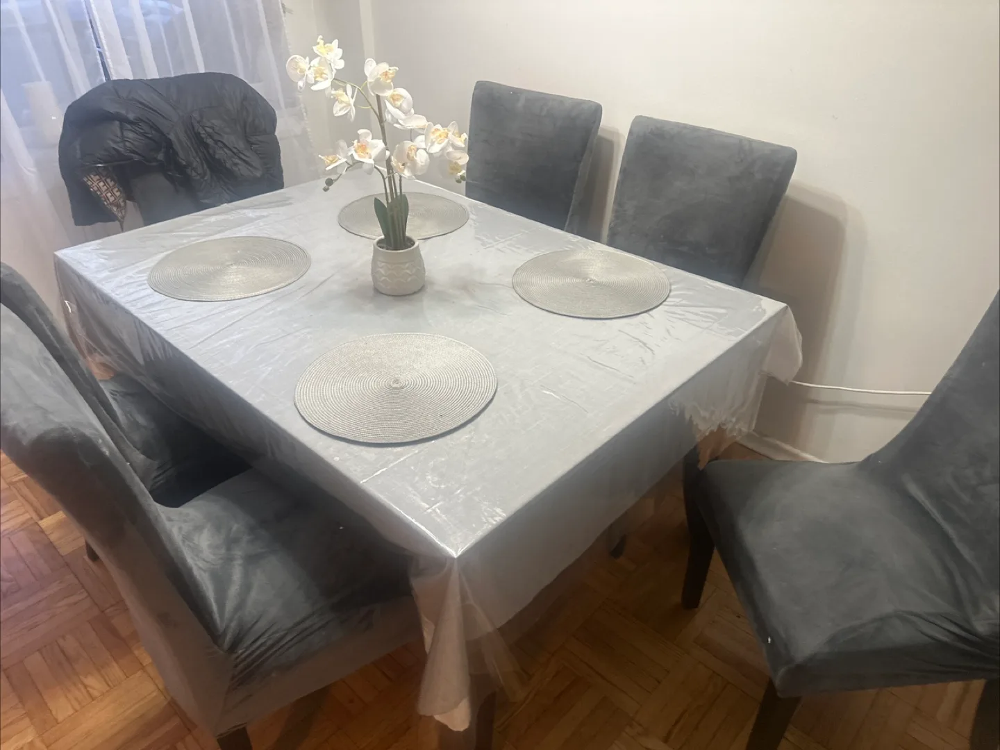 6-Piece Dining Set: Table and Chairs image indicator(2)