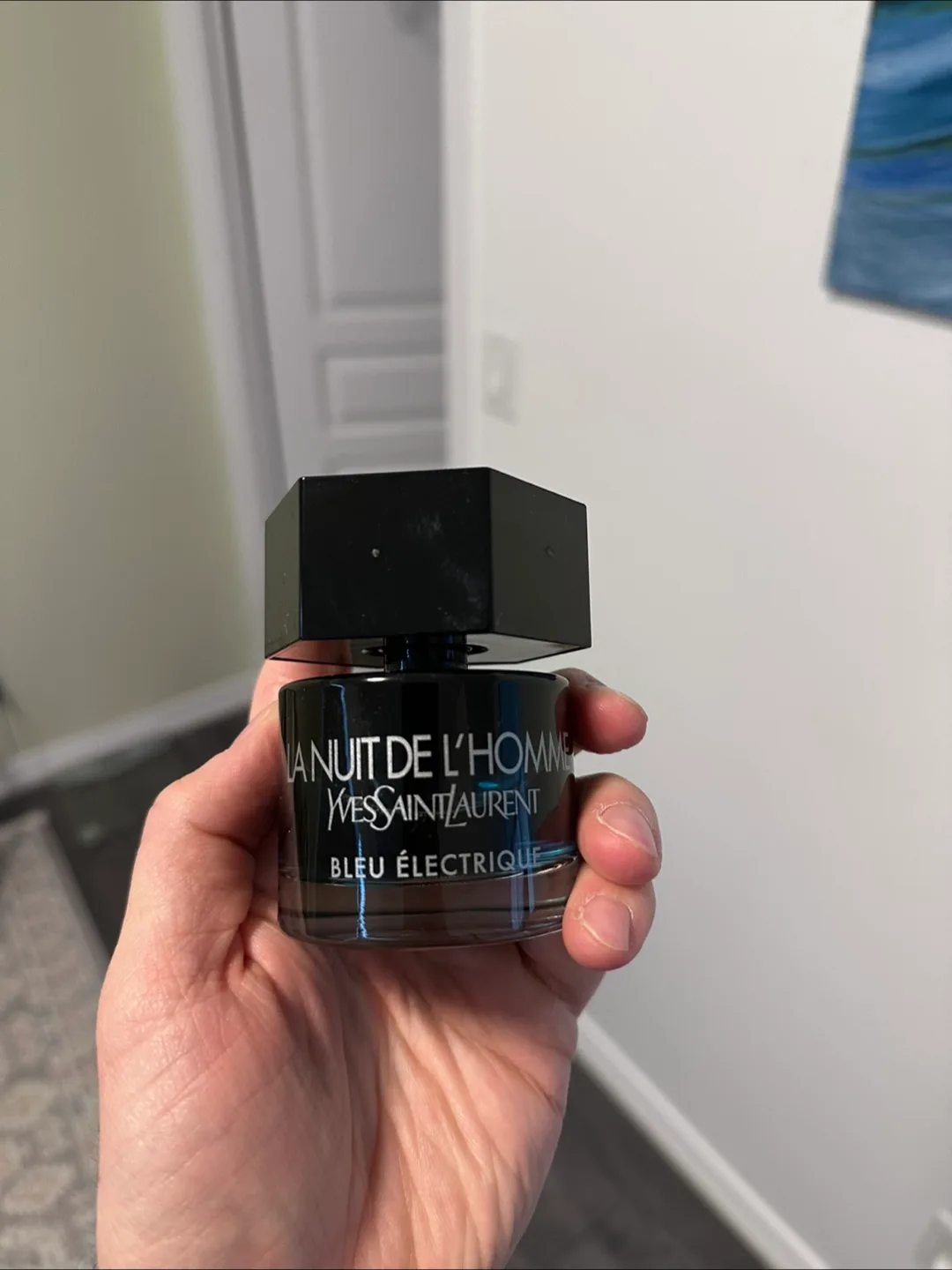 Yves Saint Laurent La Nuit de L'Homme Bleu Électrique thumbnail