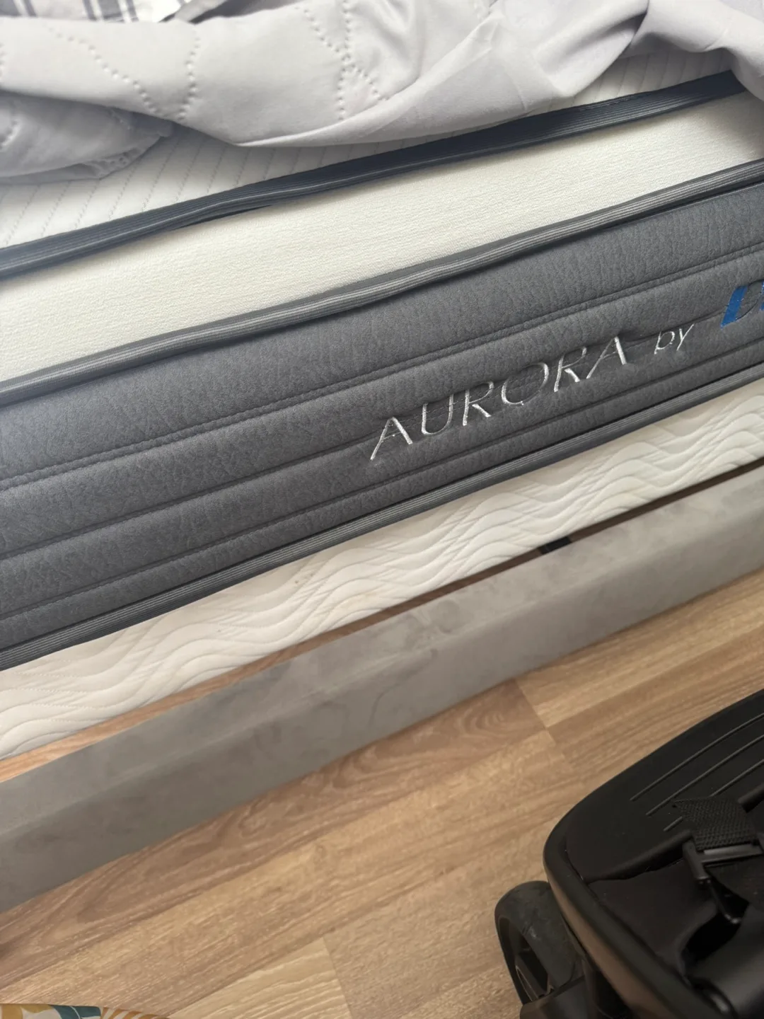 Queen Aurora Mattress with Grey Velvet Headboard image indicator(2)