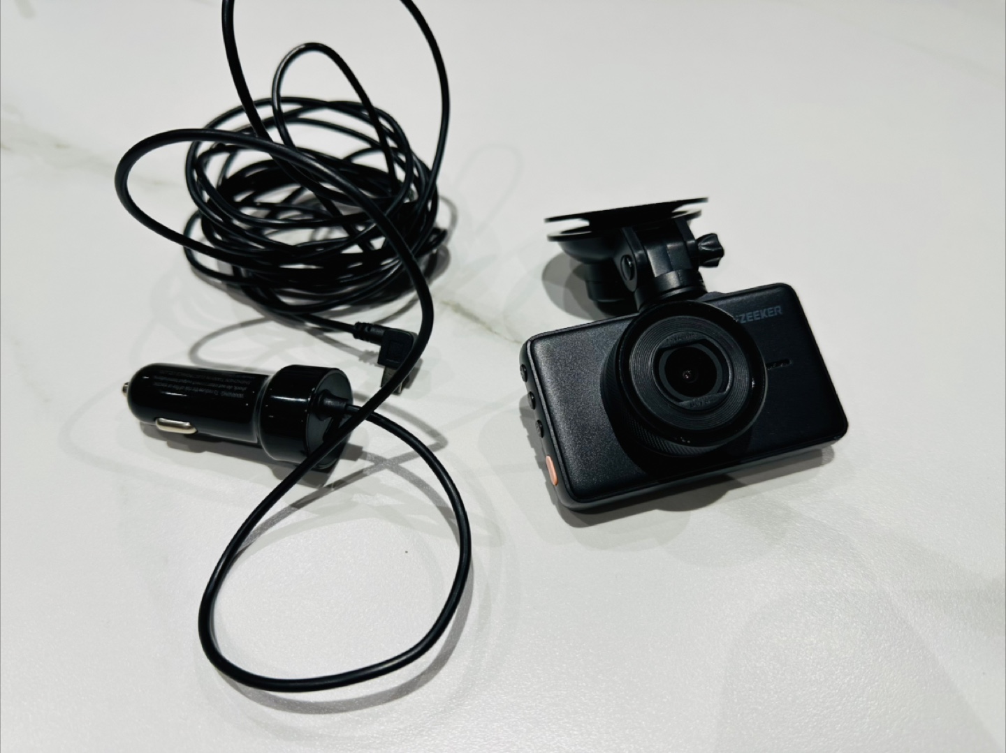 iZEEkEr Dash Cam with Accessories
