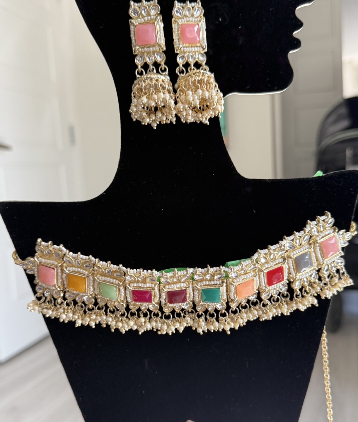 Multicoloured Gemstone Choker Necklace Set