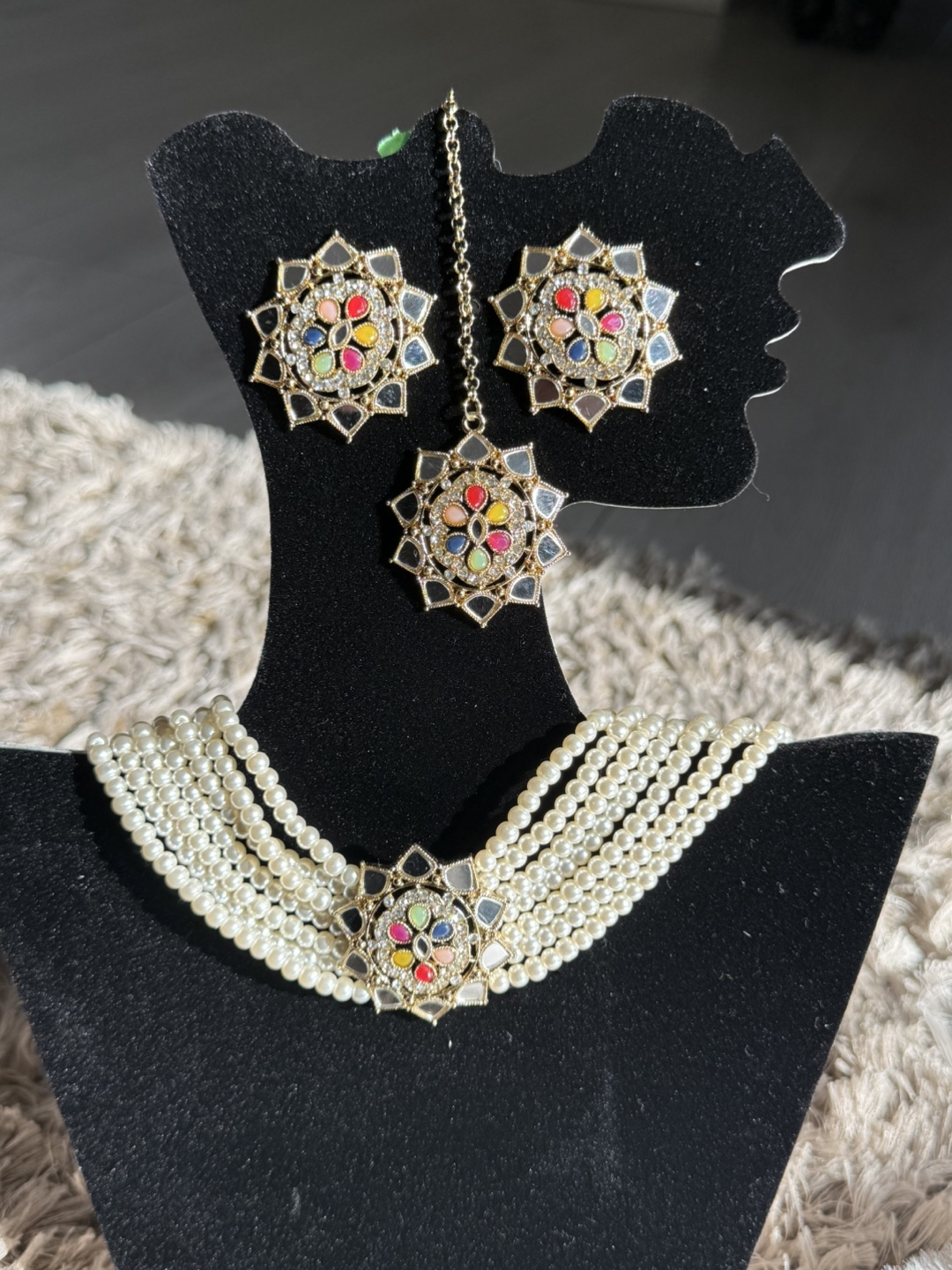 Gorgeous Multicoloured Kundan Jewellery Set