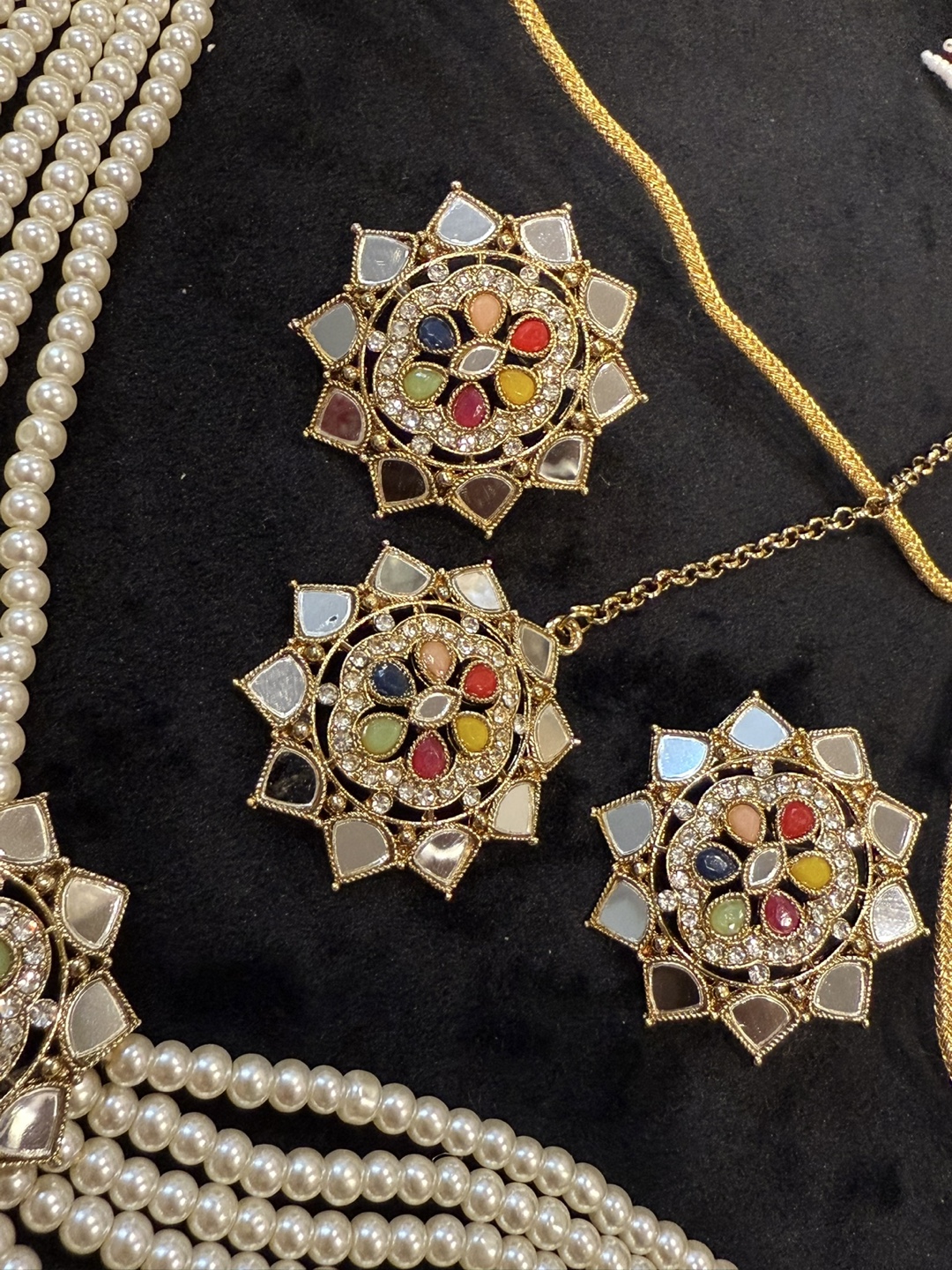 Gorgeous Multicoloured Kundan Jewellery Set - photo 3