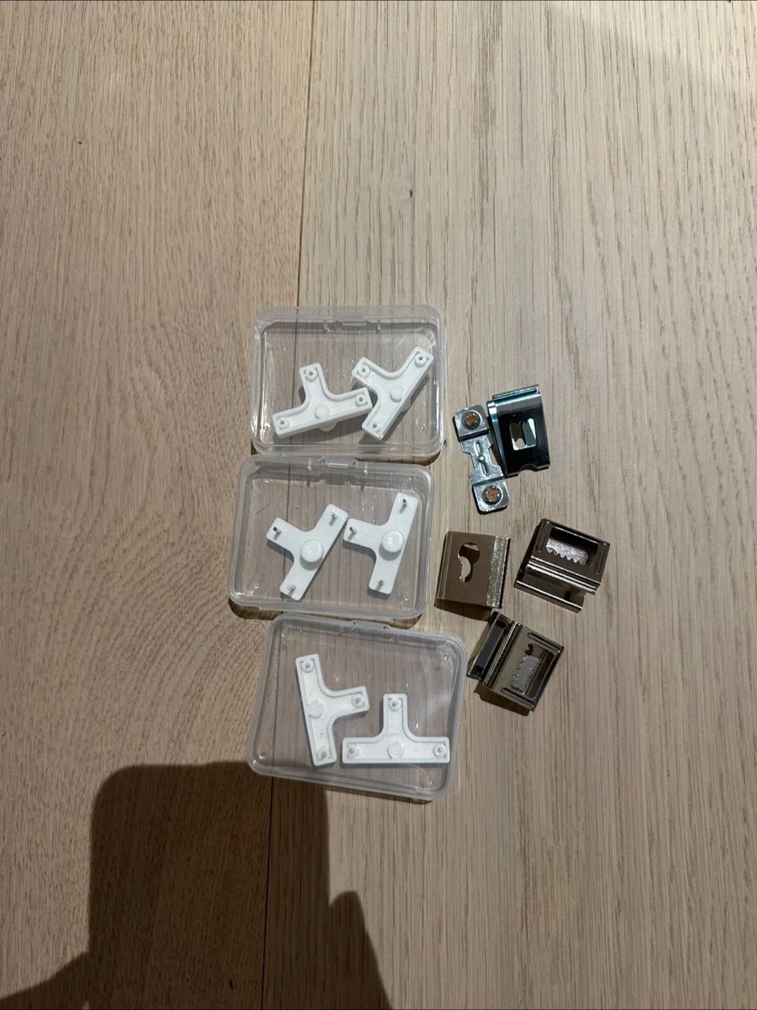 Picture Frames with Hardware Aluminum and Plastic image indicator(4)