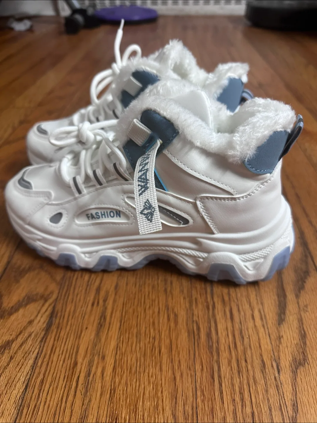Women's Blue and White Sneakers 🧡 image indicator(2)