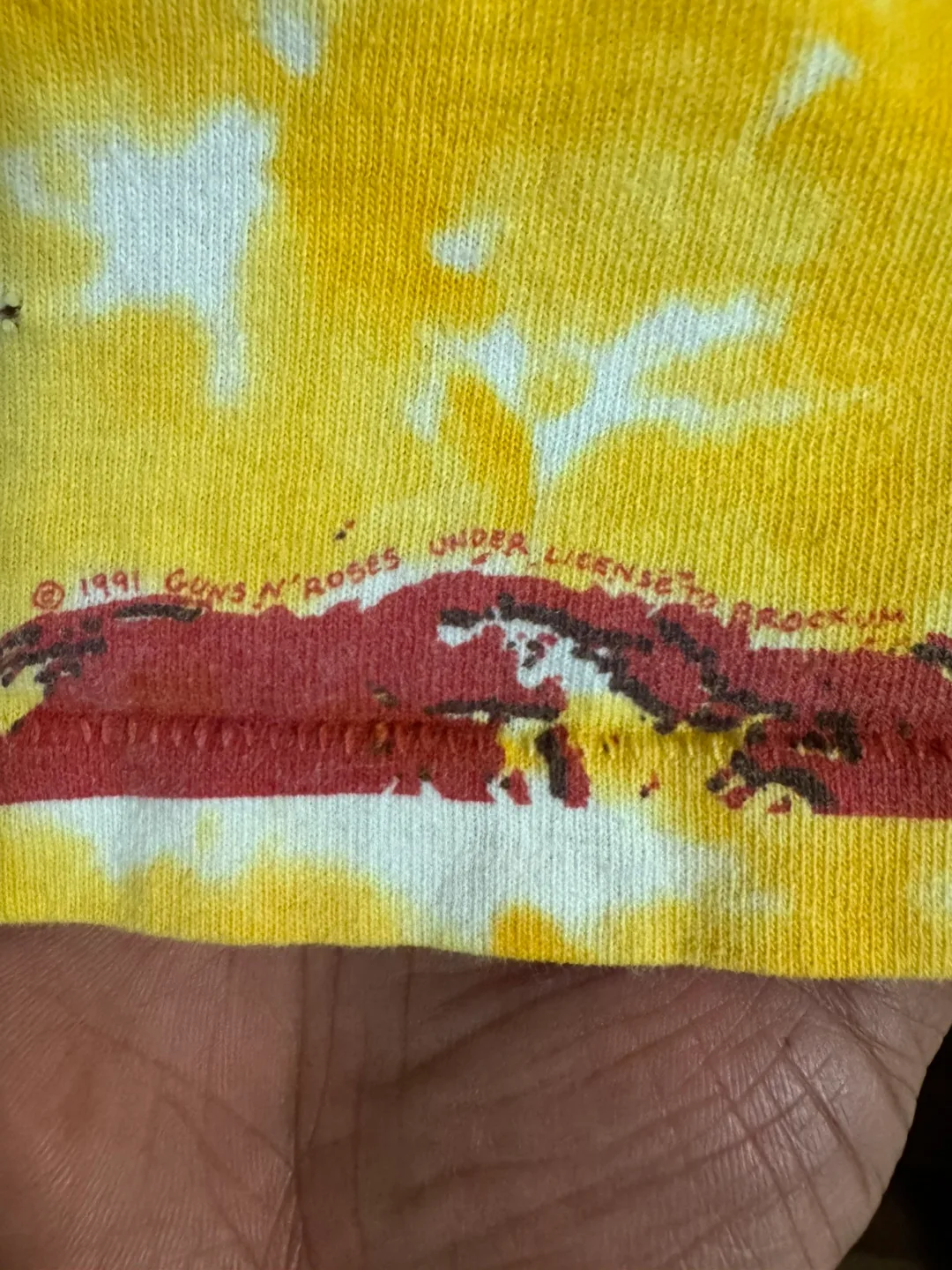 Vintage Guns N' Roses 1991-1992 Illusion Tour Tie-Dye T-Shirt image indicator(9)