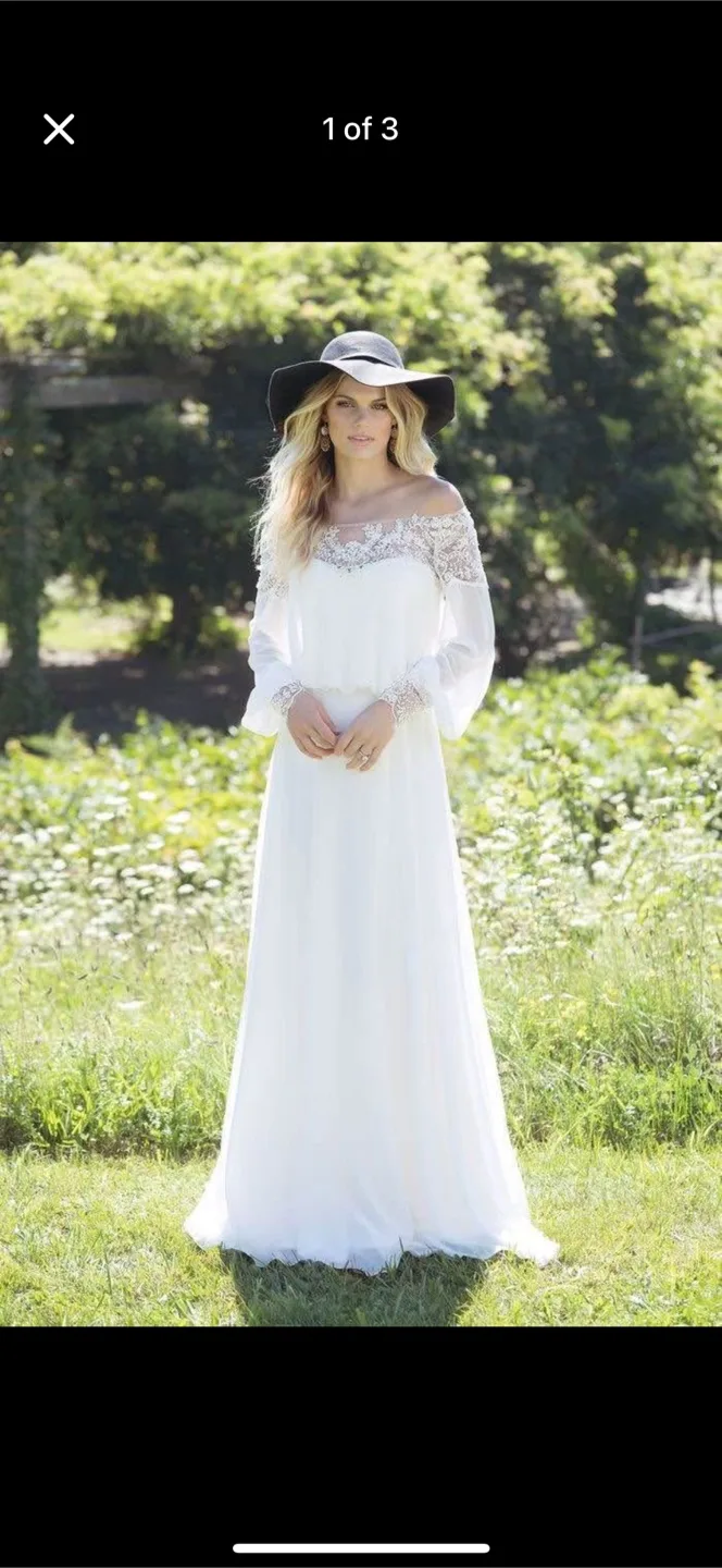 Bohemian Off-the-Shoulder Wedding Gown thumbnail