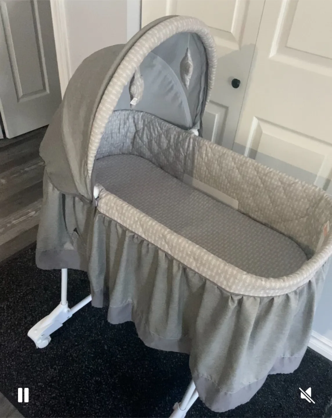 Baby Bassinet with Removable  Canopy thumbnail
