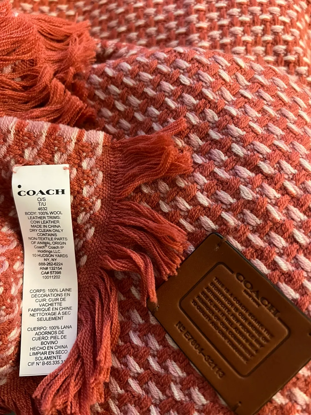 Coach Scarf image indicator(3)