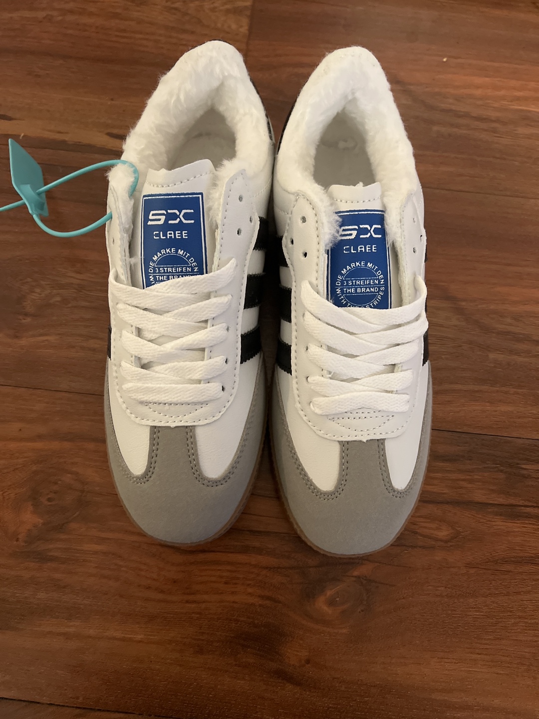 New with tags!  Warm winter sneakers