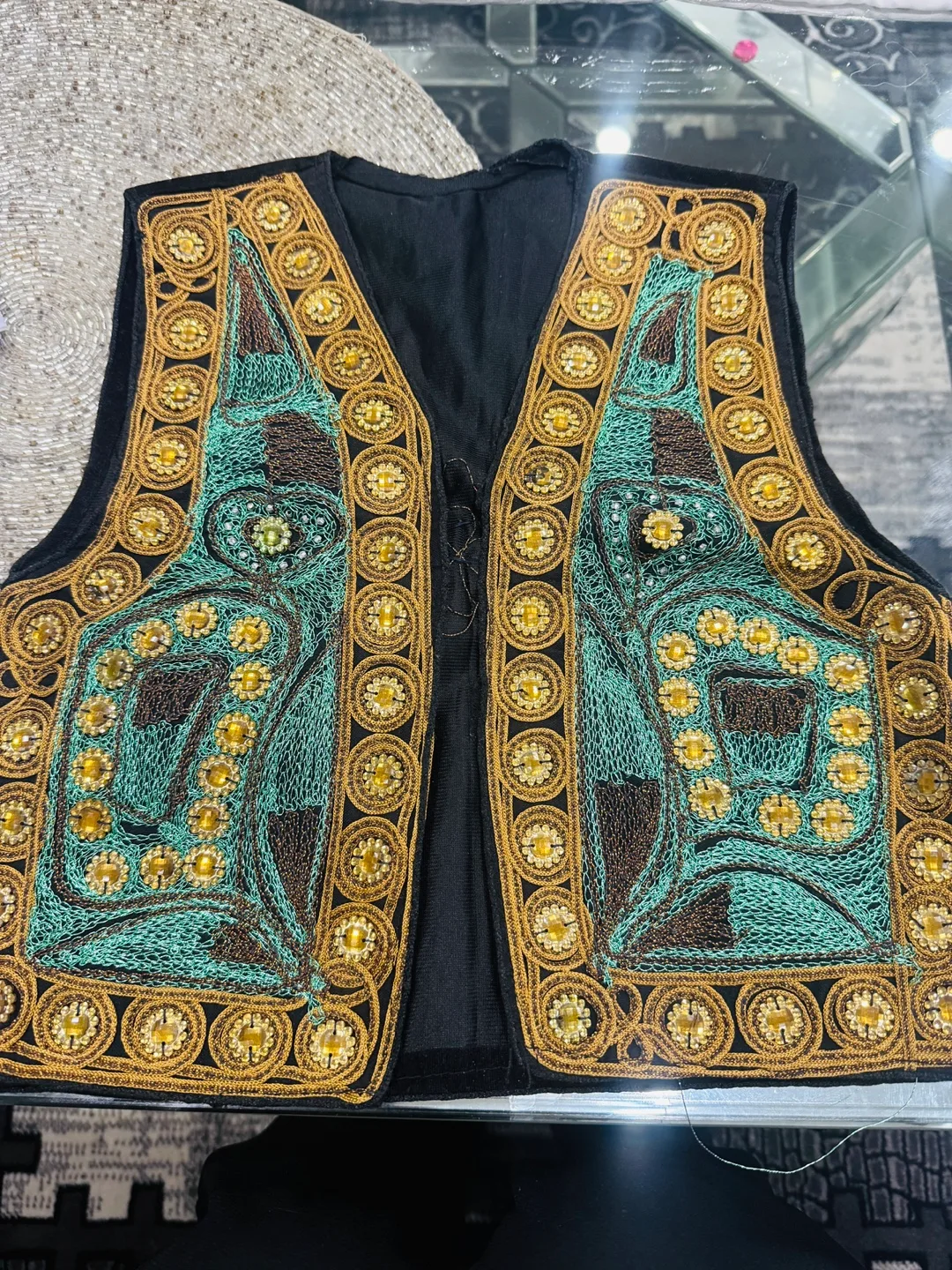 Pakistani Men's Shalwar Kameez Embroidery & Waistcoat Set image indicator(2)