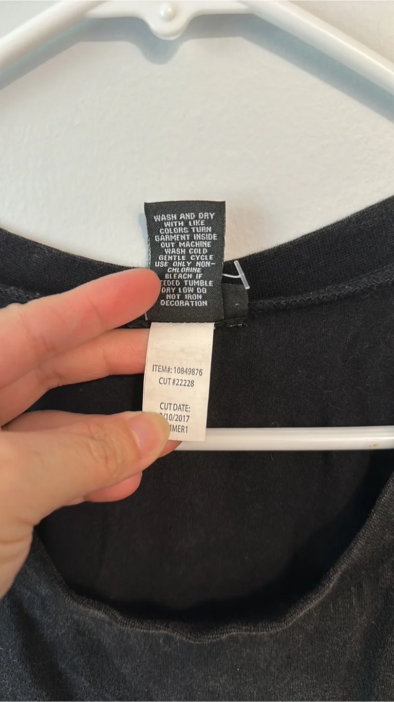 EUC Torrid Black Funky Fringed Crop Tank Top image indicator(5)