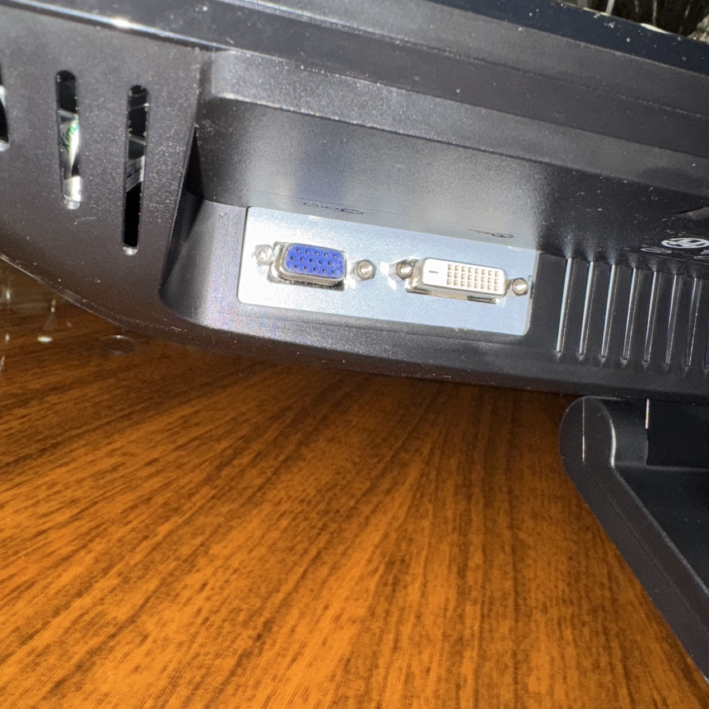 Dell 19" LCD Monitor - photo 5