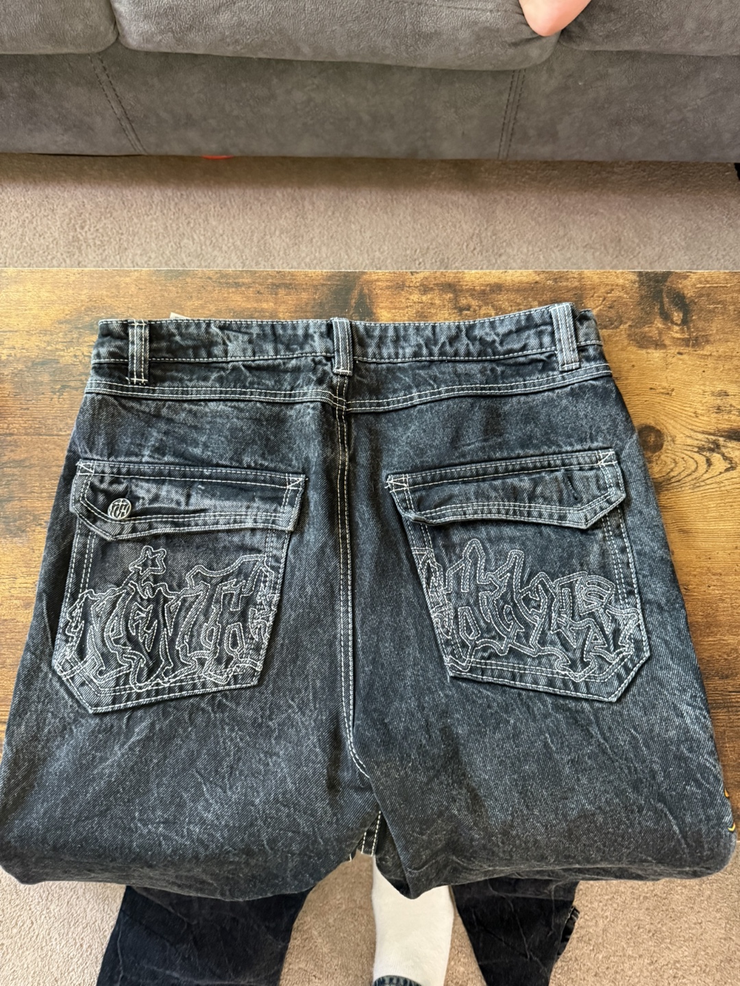 Brand new embroidered jeans - photo 3