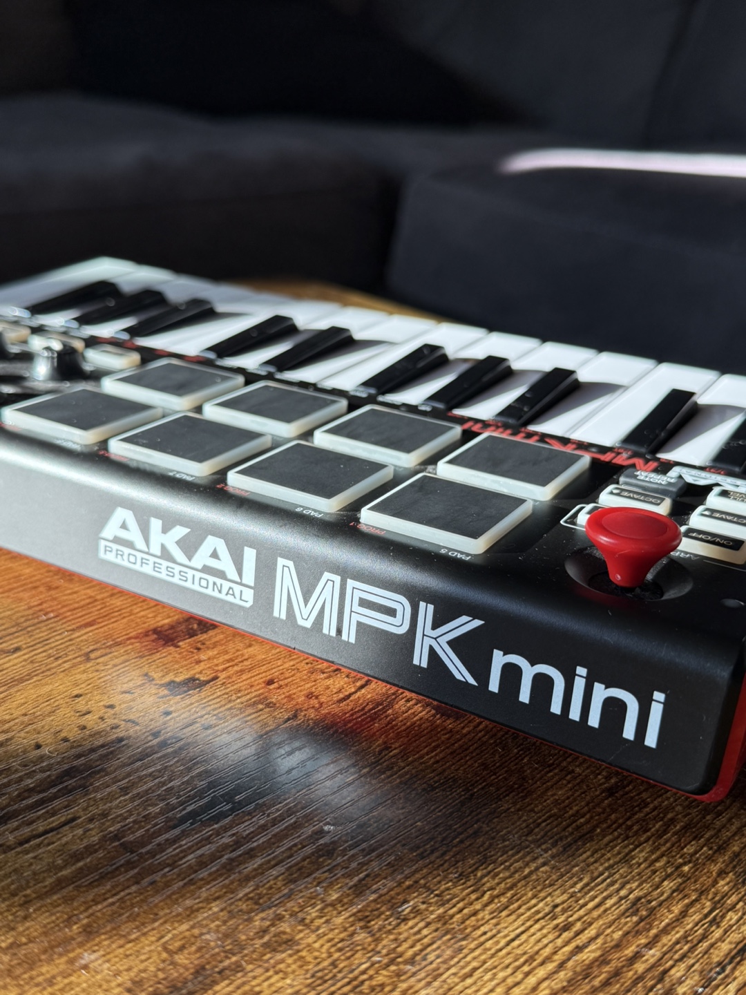 Akai MPK Mini MIDI Keyboard