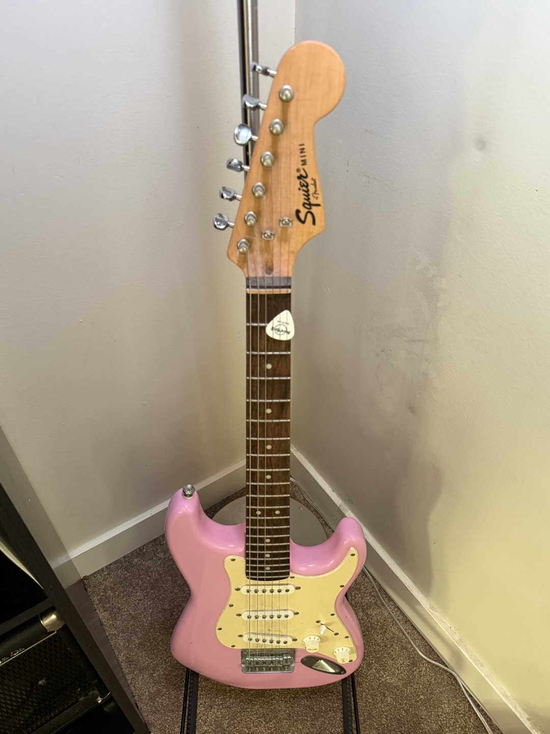 Squier Mini Stratocaster electric Guitar & Fender